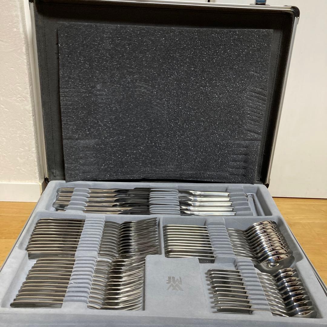 お値下げです❗️WMFカトラリー１２人分！58本セット　アタッシュケース入り