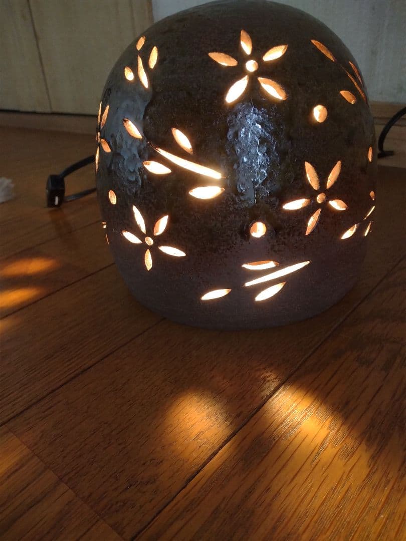 丹波　立杭焼　昇陽窯　陶器製ドーム型ランプ 花模様