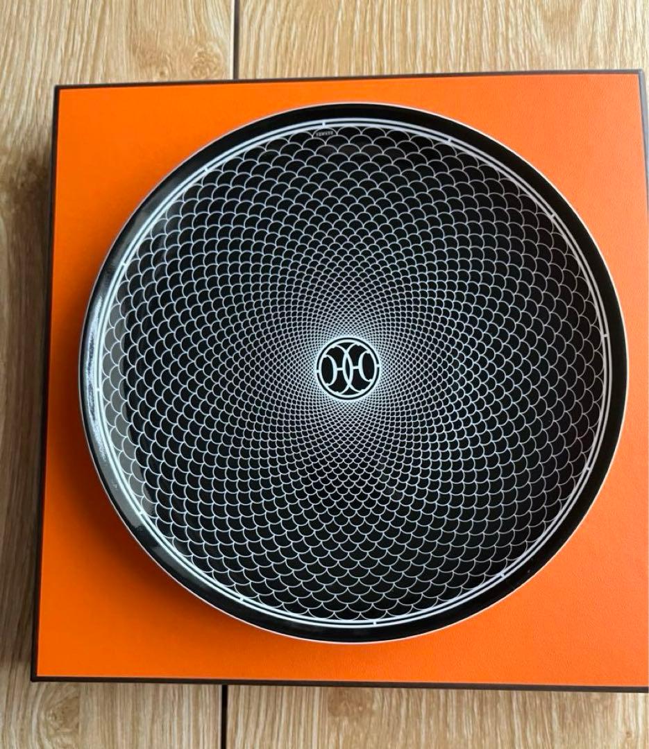 新品　未使用　エルメス　食器　皿　プレート　黒　アッシュデコ　ブランド