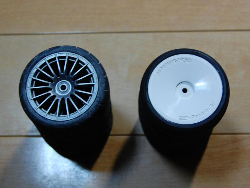 タミヤ TRF419XR 　タイヤ、ライキリボディ他付き　走行僅か品　完成車