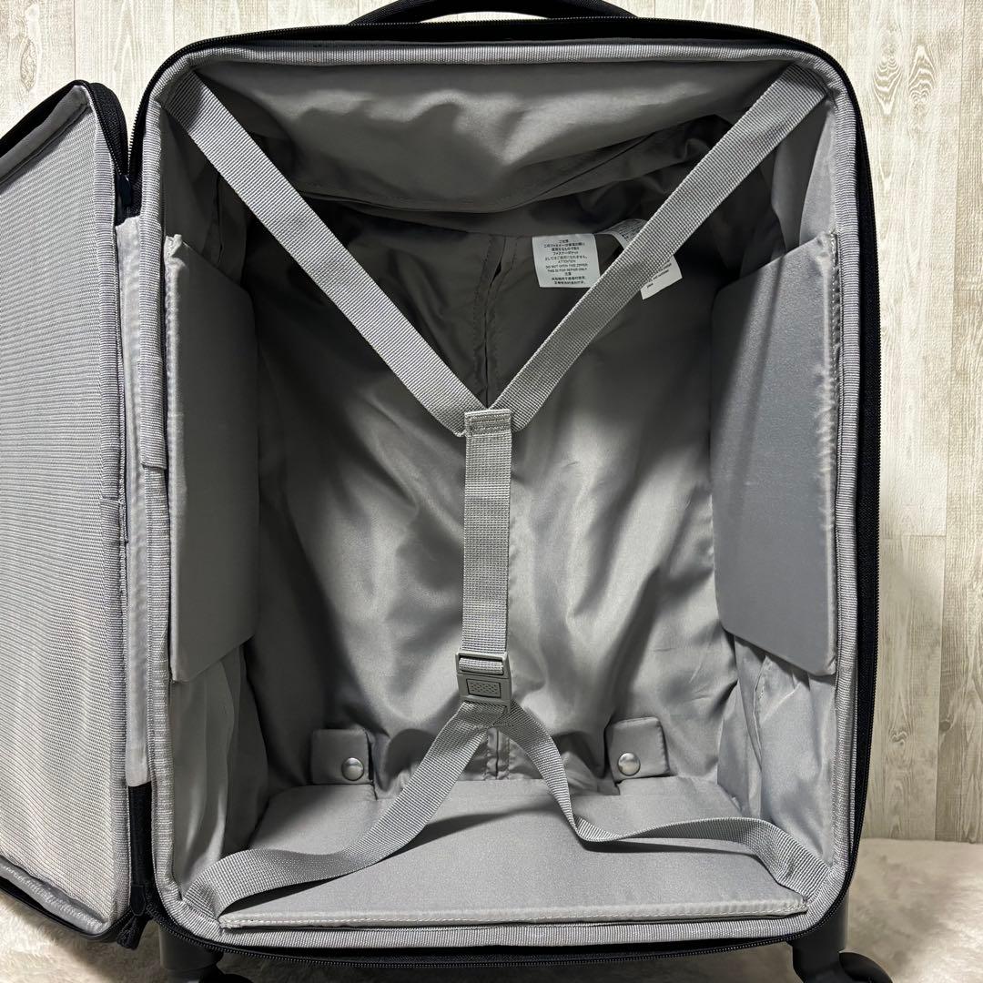 【廃盤・美品】無印良品 半分の厚みで収納できるソフトキャリーケース (S)