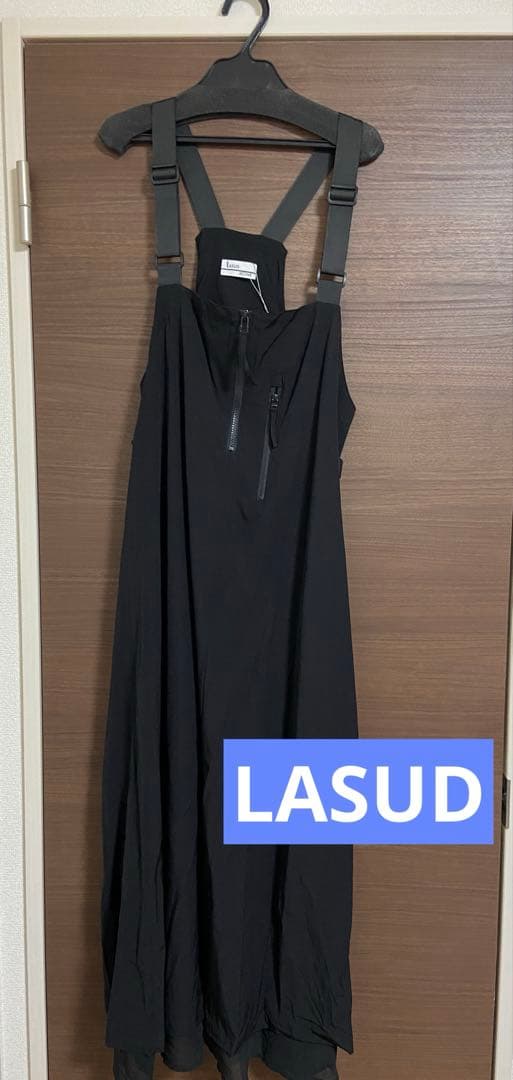 【新品タグ付】LASUD ブラック サロペット ヤマダヤ　黒