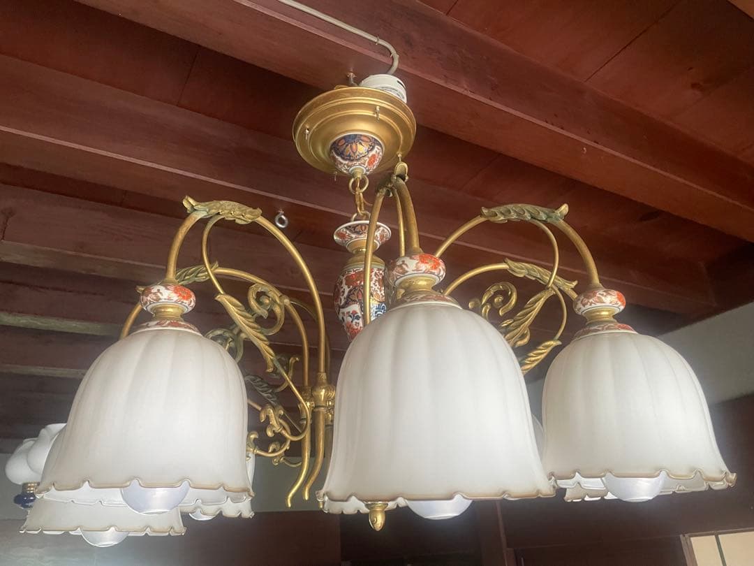 クラシックシャンデリア 8灯 ゴールド　シャンデリア　ライト アンティーク