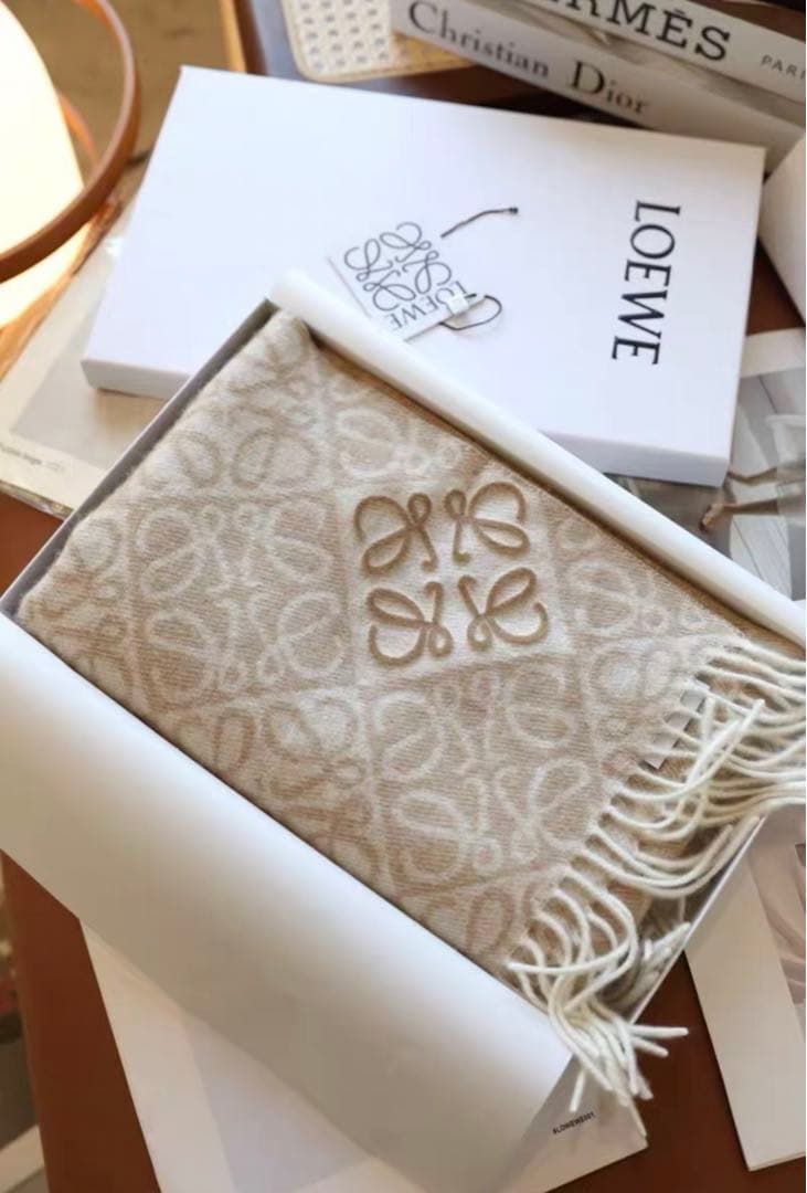 LOEWE ロエベ　マフラー ベージュ 箱あり