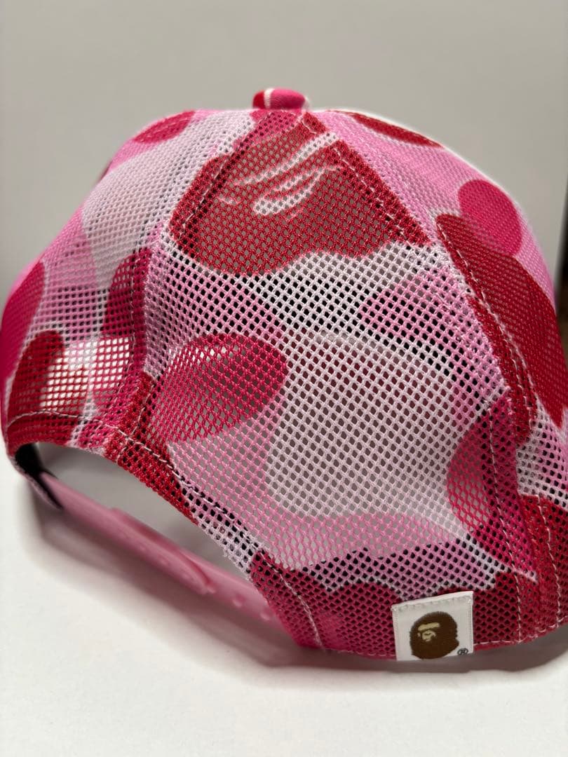 A BATHING APE 迷彩ピンクキャップ
