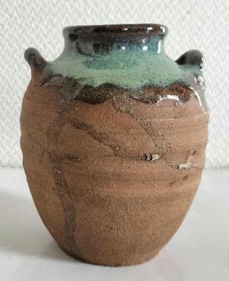 陶器　小壺
