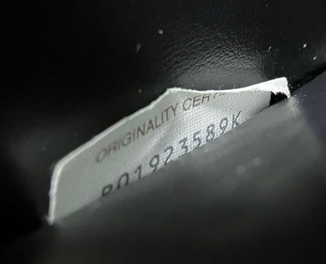 ボッテガ ヴェネタ カセット ラウンドファスナー 長財布 ブラック