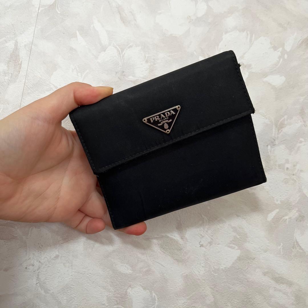PRADA プラダ 三角プレート ナイロン×サフィアーノ ミニ財布 三つ折り財布