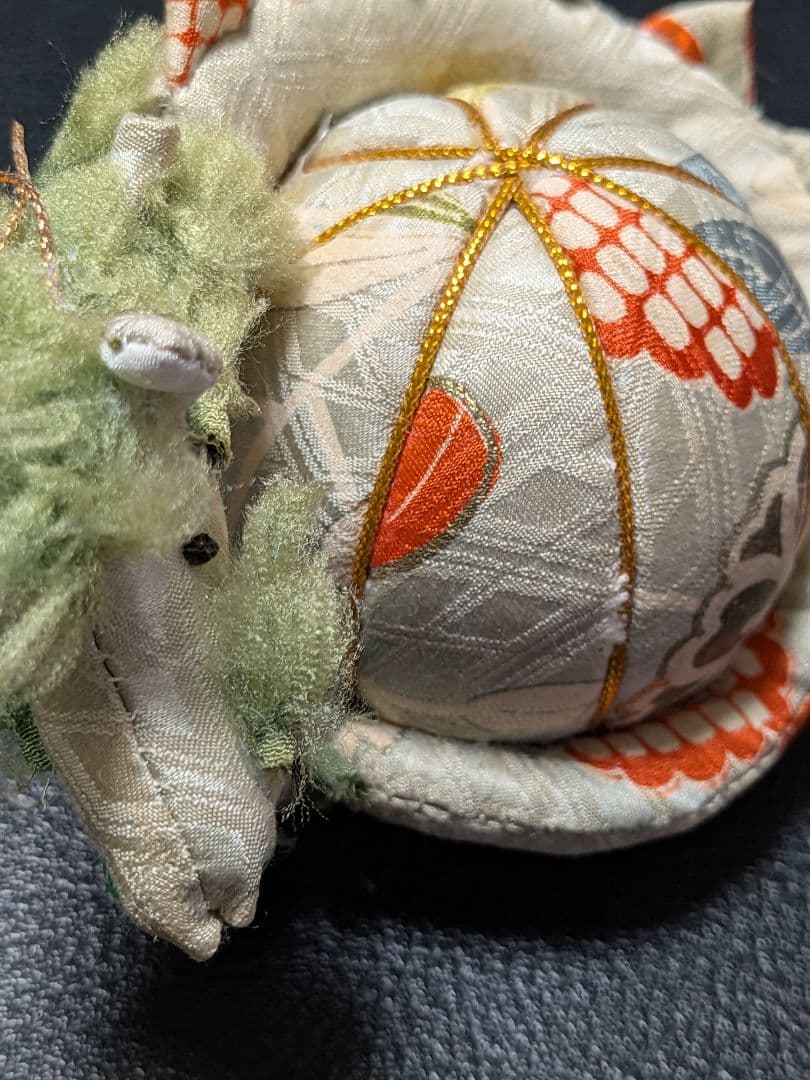 つるし飾り　正絹　動物 9こ　干支