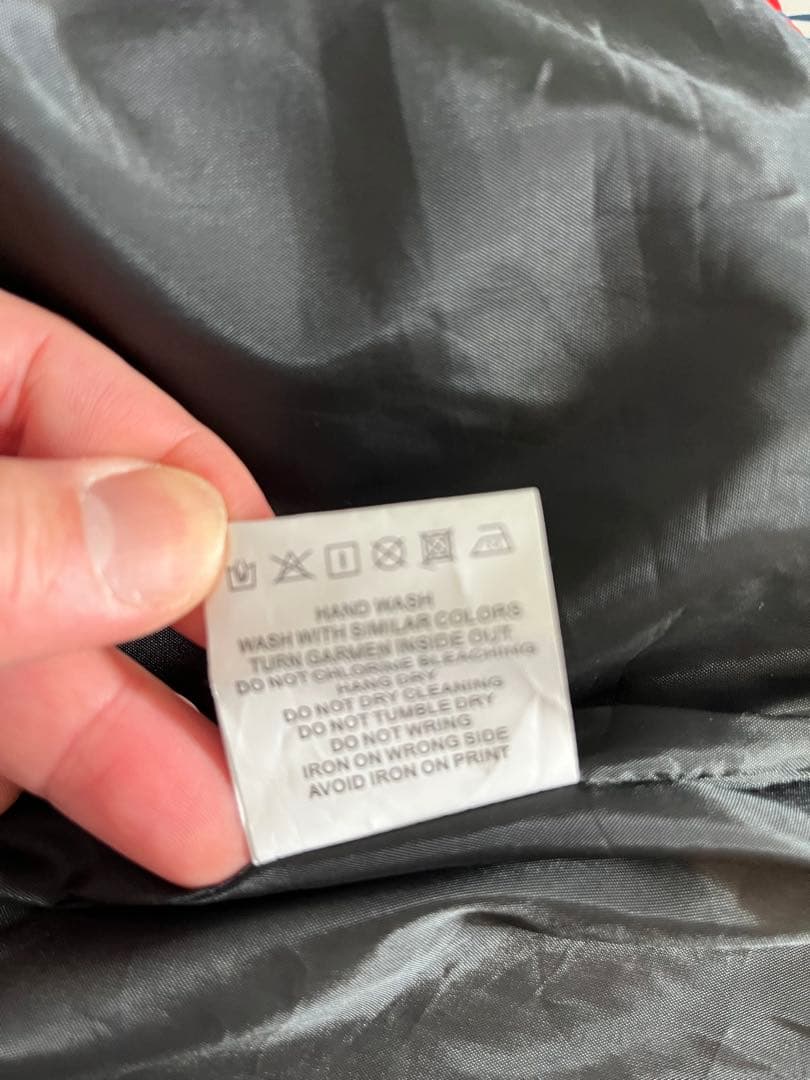 MONCLER 波模様ウィンドブレーカー　XL パーカー付き