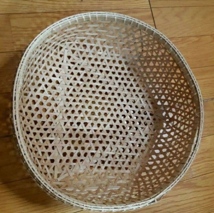 竹細工の籠　丸型大判　果物かご　洗い籠　収穫かご　民芸品　小物の収納　バスケット