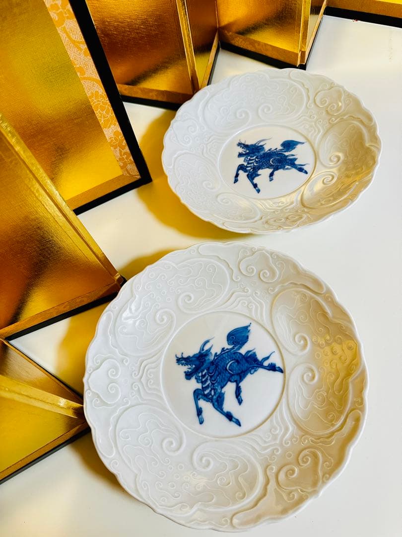 古伊万里　骨董　麒麟　白磁　中皿　珍品　2枚