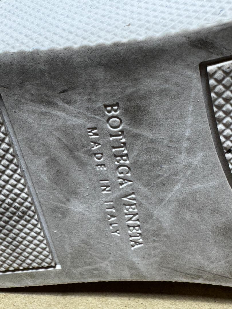 ボッテガヴェネタ　スニーカー　水色 ライトブルー　ｗ5025-1014-④ー①