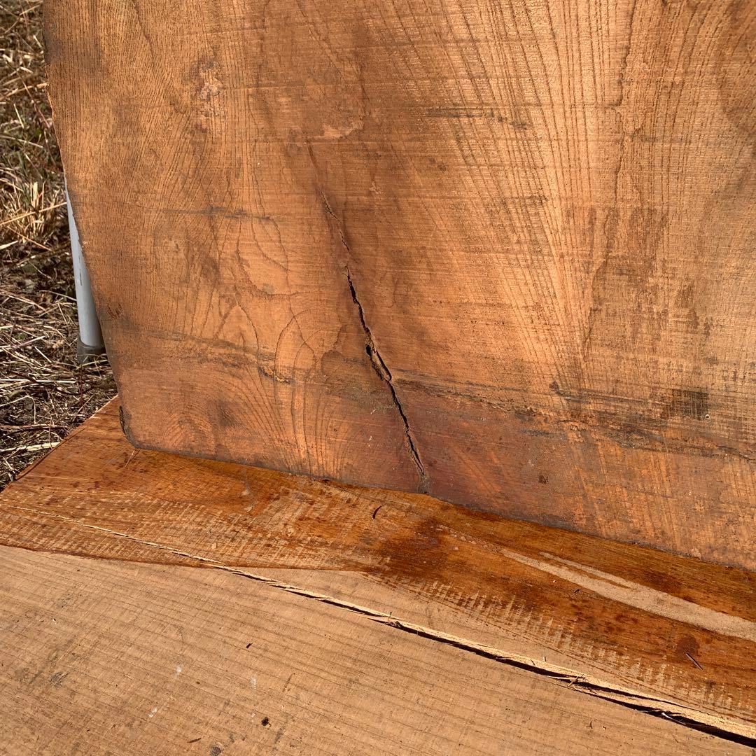 一枚板　4×33〜46×217cm