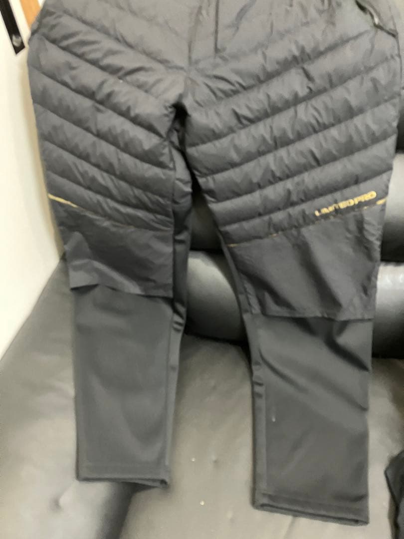 ほぼ未使用品　LIMITED PRO ダウンスーツ　3XL