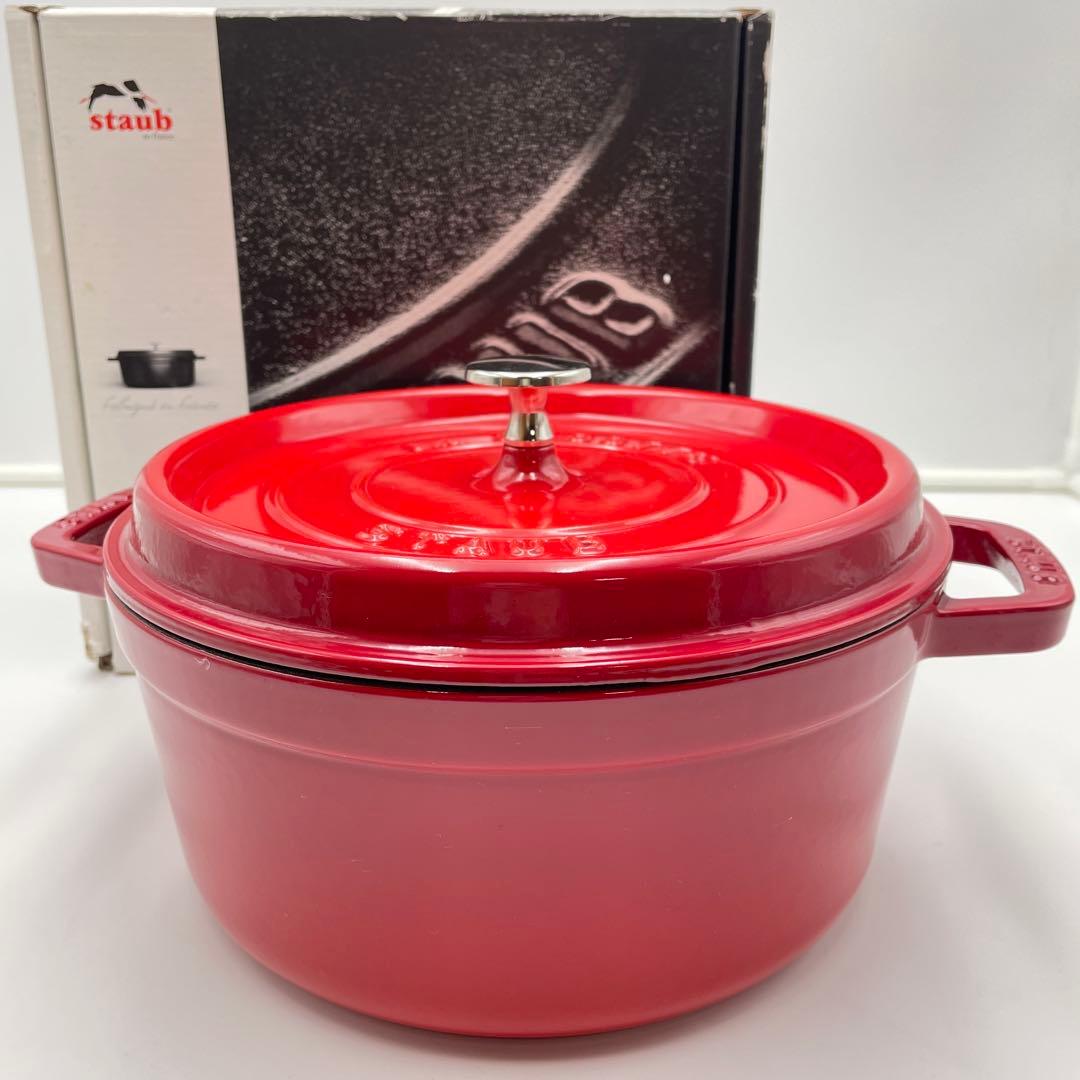 美品　STAUB ストウブ ココット ラウンド　24cm チェリー