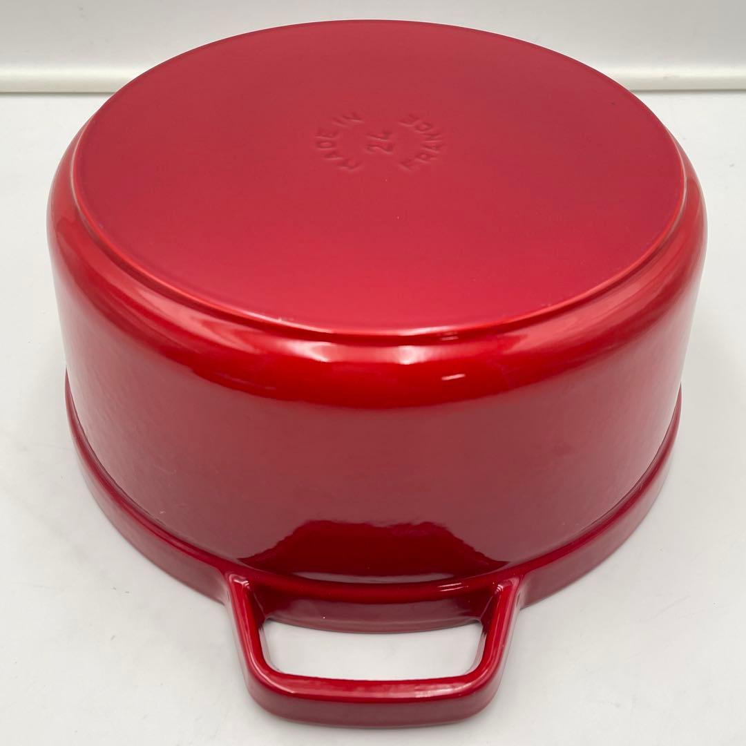 美品　STAUB ストウブ ココット ラウンド　24cm チェリー