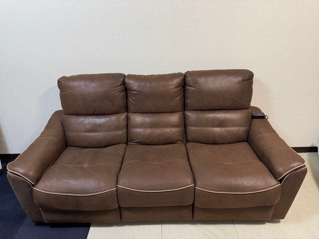 (8/1まで掲載)RELAX FORMブラウン 3人掛けソファ電動リクライニング