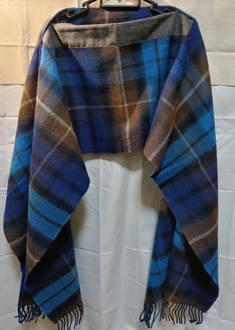 『コムデギャルソンシャツ』×『ロキャロン』コラボ 大判ウールストールポンチョ