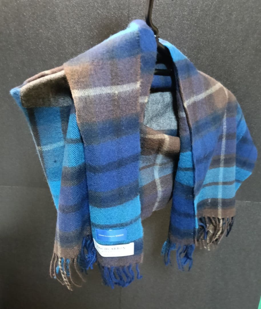 『コムデギャルソンシャツ』×『ロキャロン』コラボ 大判ウールストールポンチョ