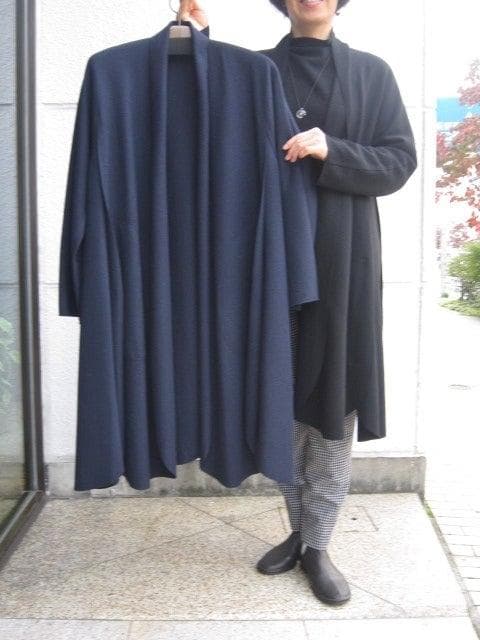 ヨーガンレール☆ラム圧縮ロングジャケット☆濃紺☆ドレープライン☆美品です