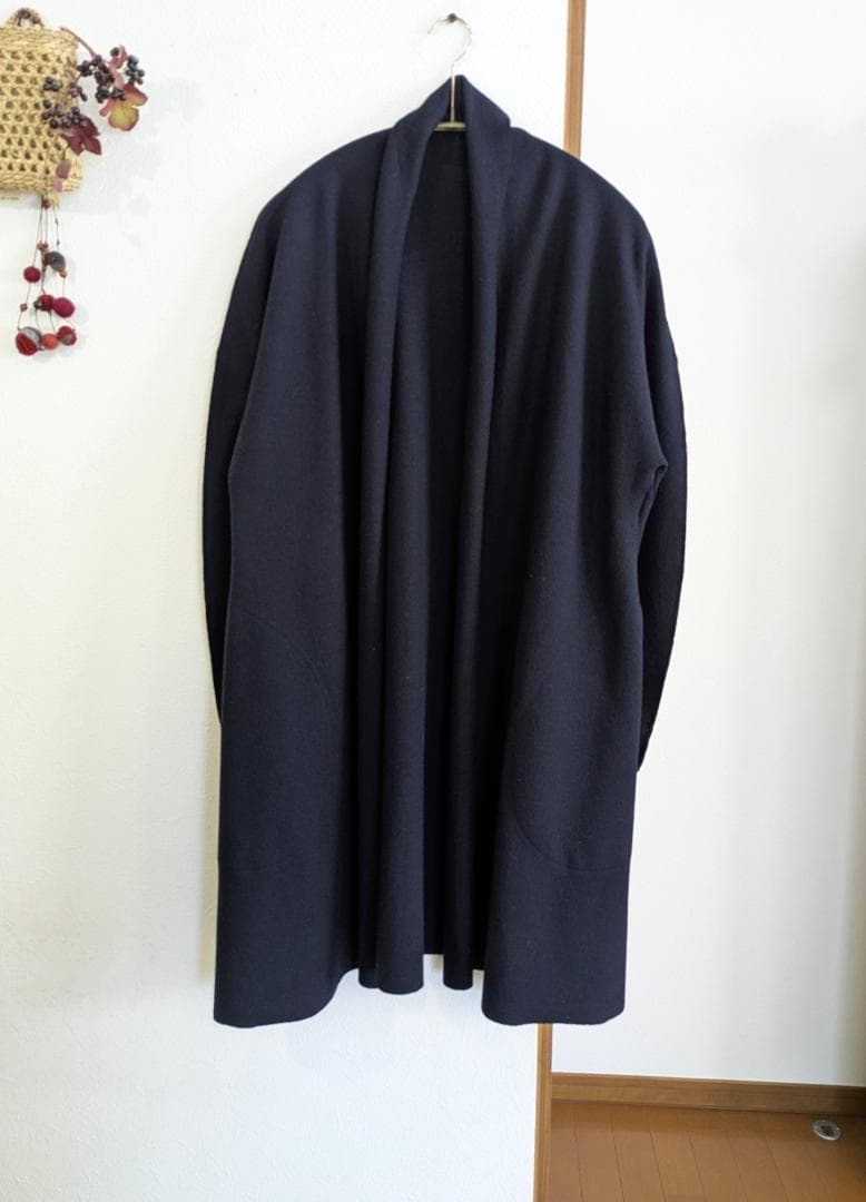 ヨーガンレール☆ラム圧縮ロングジャケット☆濃紺☆ドレープライン☆美品です