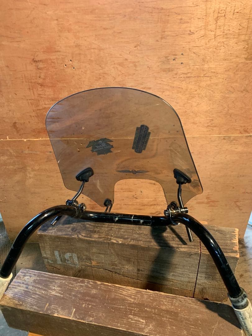 ハーレーダビッドソン純正ウインドシールドとハンドルセットとホワイトグリップ