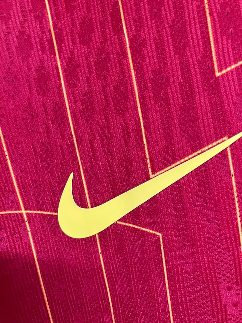 モハメド・サラー選手　リバプール2024-2025オーセンティックユニフォーム