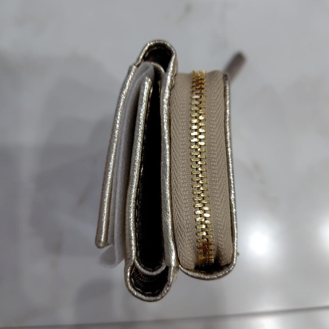 新品　未使用Gianni Chiarini ゴールド 三つ折り財布