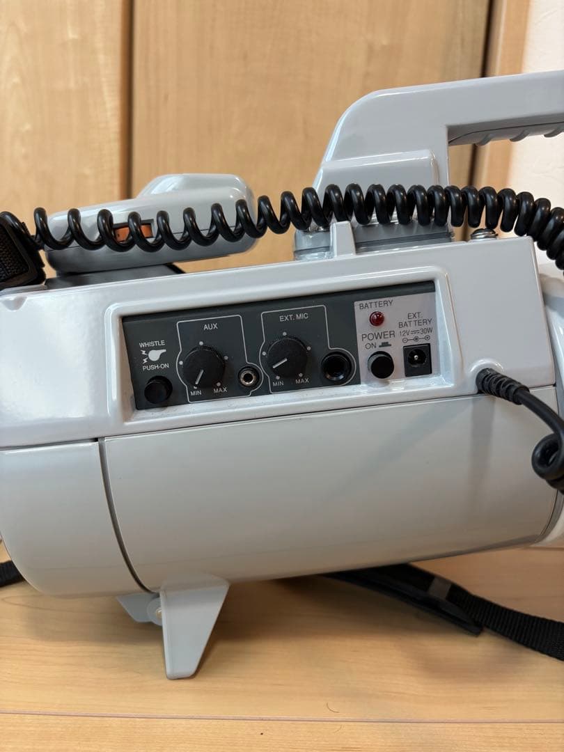 TOA ショルダー型メガホン 拡声器　ER-2130W 電池・付属品あり