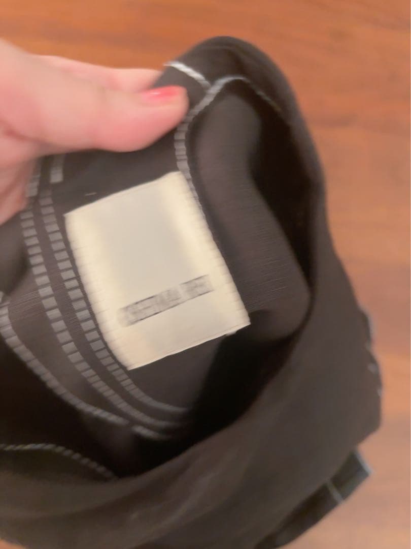 小谷実由着用 OSHIMA REI Big Collar Blouseブラック