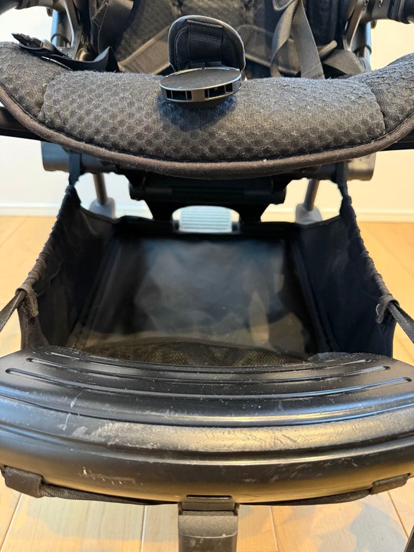 バガブービー6 ブラックフレーム　グレー　bugaboo bee6