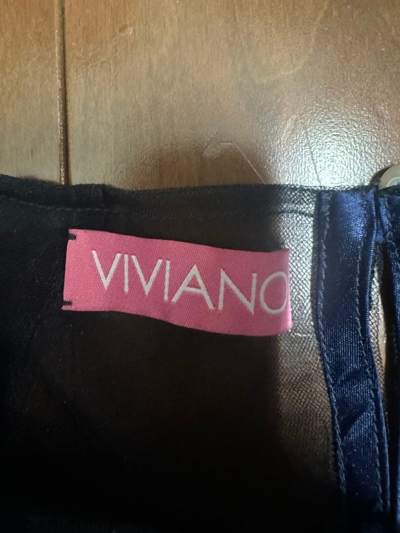トップス VIVIANO