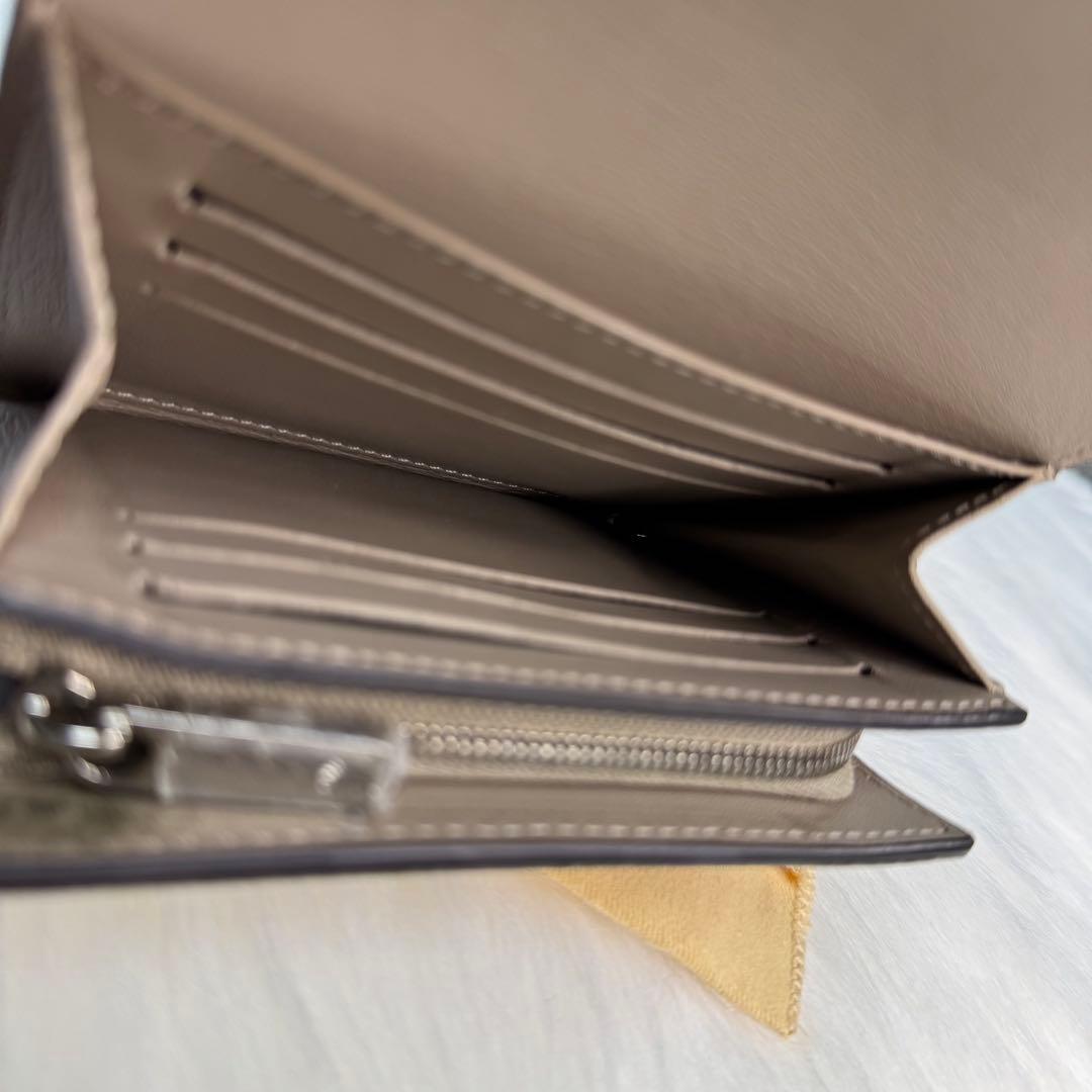 ルイヴィトン ポルトフォイユ マヒナ イリス ガレ 二つ折り財布