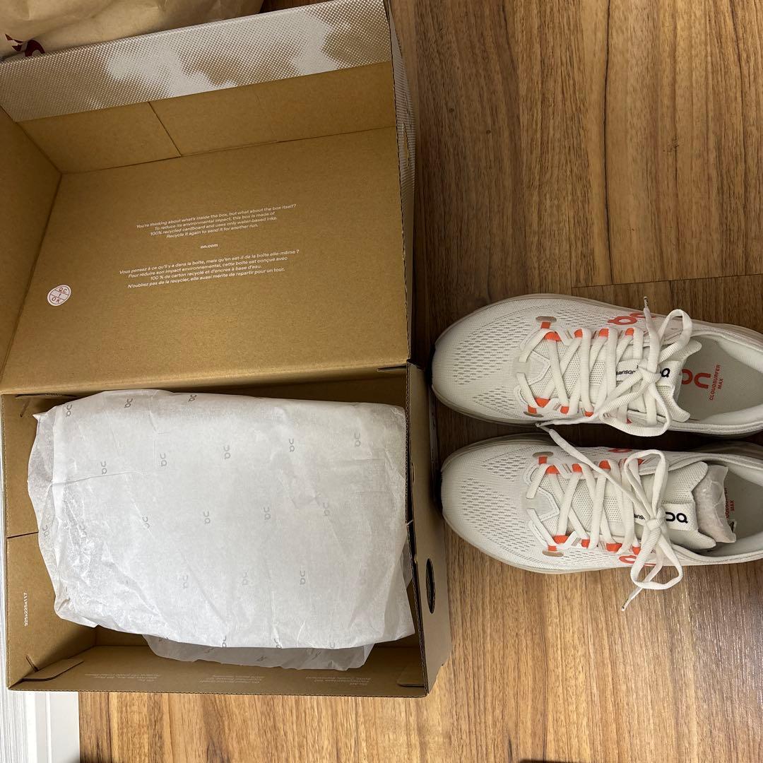 新品　オンクラウドサーファーマックス