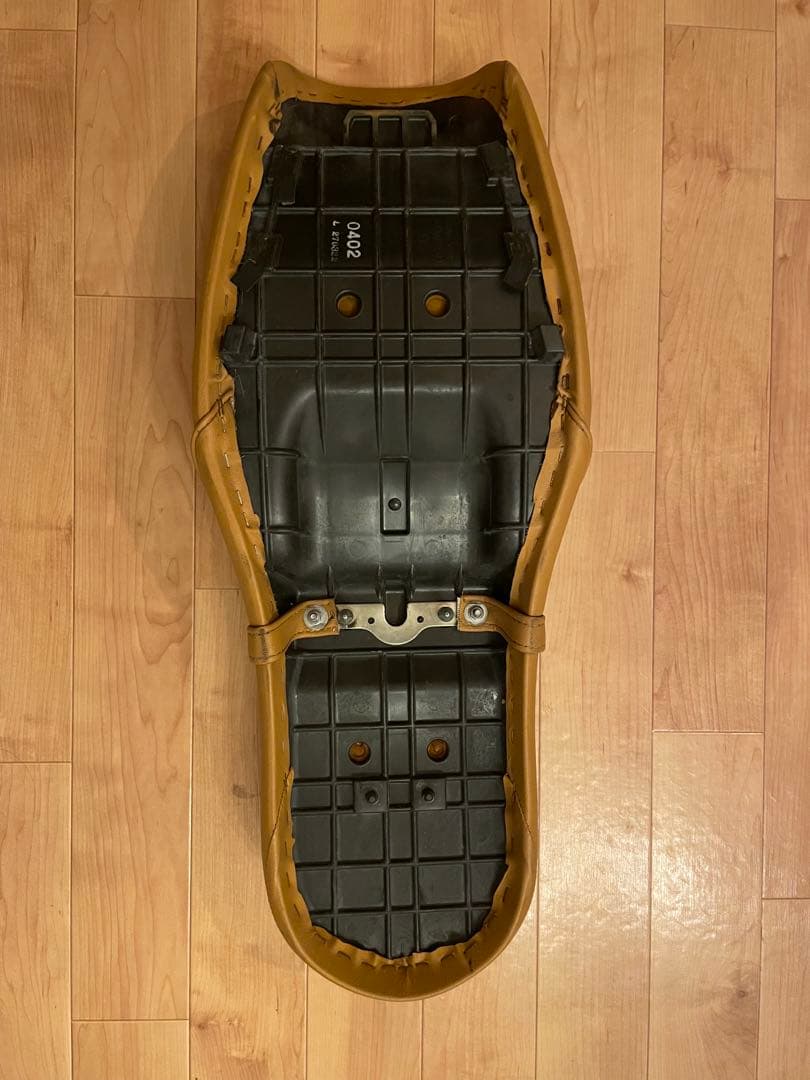 エストレヤ　純正バイクシート　張替え品　FI 2014年式