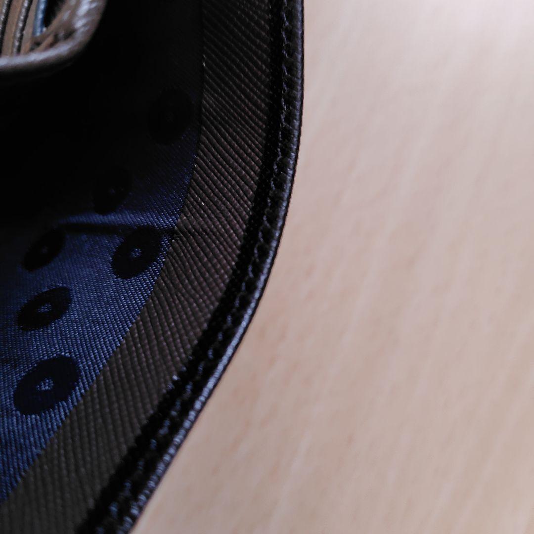 172. Paul Smith ブラック 二つ折り財布 箱付き