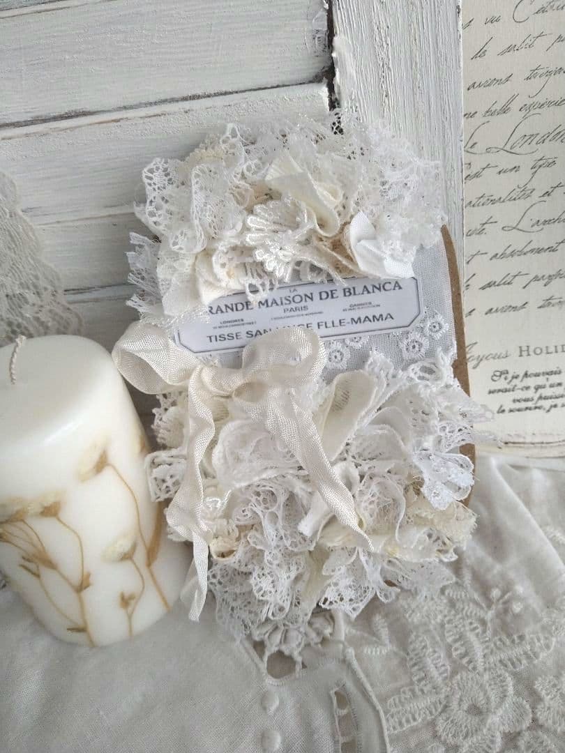 SOLD〜＊レースたっぷりな壁飾り＊〜