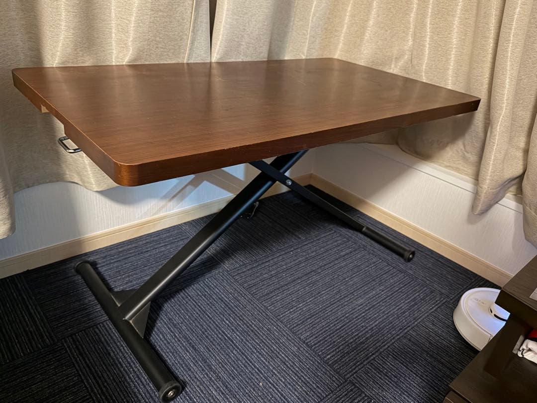 ウォルナット突板　ガス圧昇降式テーブル 110x60cm キャスター付き