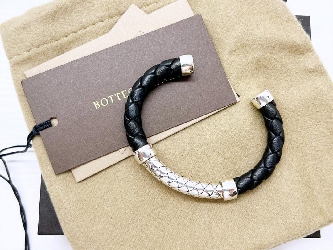 未使用保管　ボッテガヴェネタ　イントレチャート　SV925　レザー　バングル