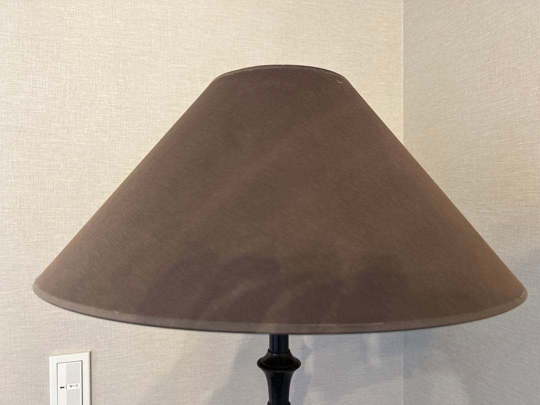 送料込　フラマン(FLAMANT)のフロアスタンド