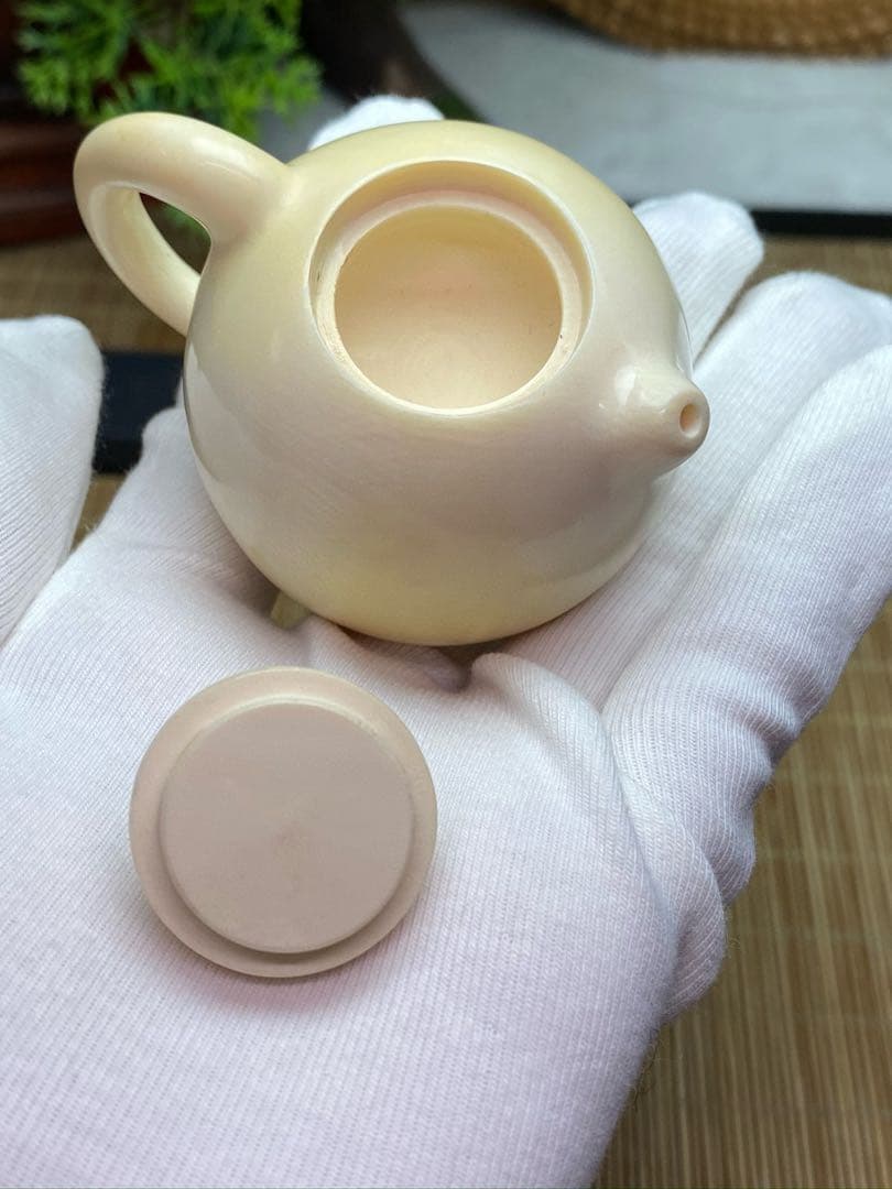 天然マンモス牙美しい手作り彫刻　1ポットの置物　握り物