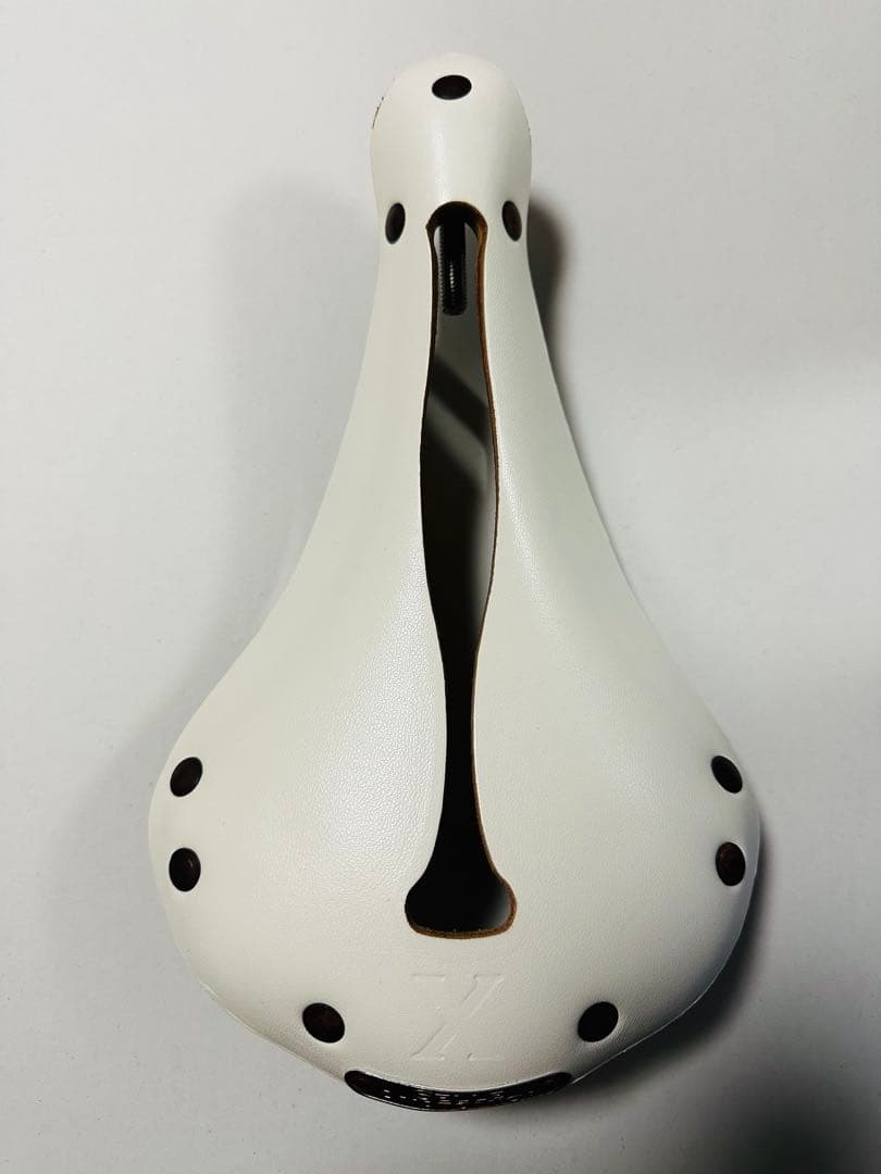 セラアナトミカ X1 WaterShed（ウォーターシェッド） サドル