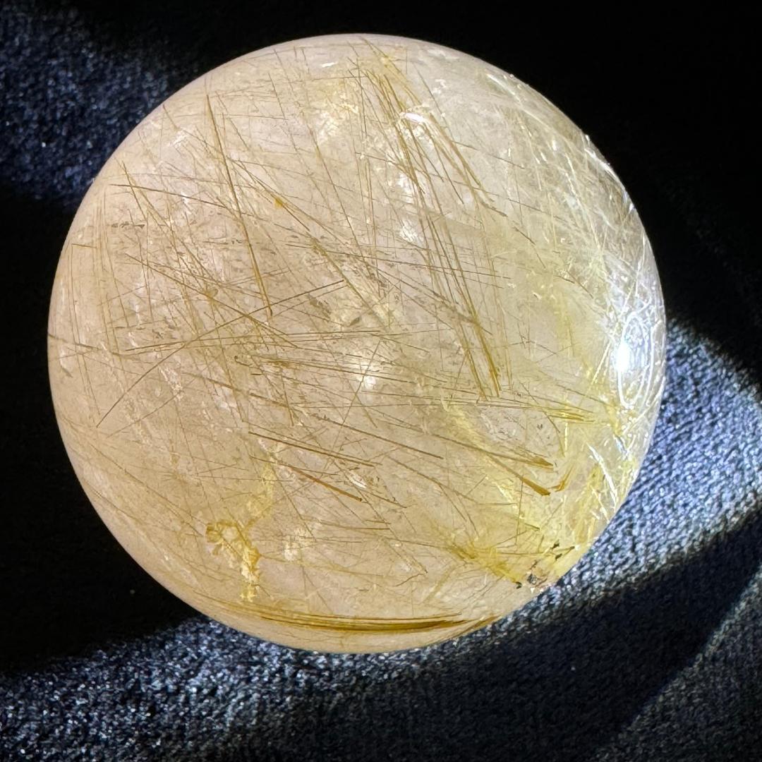 金運アップ◇ゴールドルチルクォーツ◇丸玉　約53.9㎜