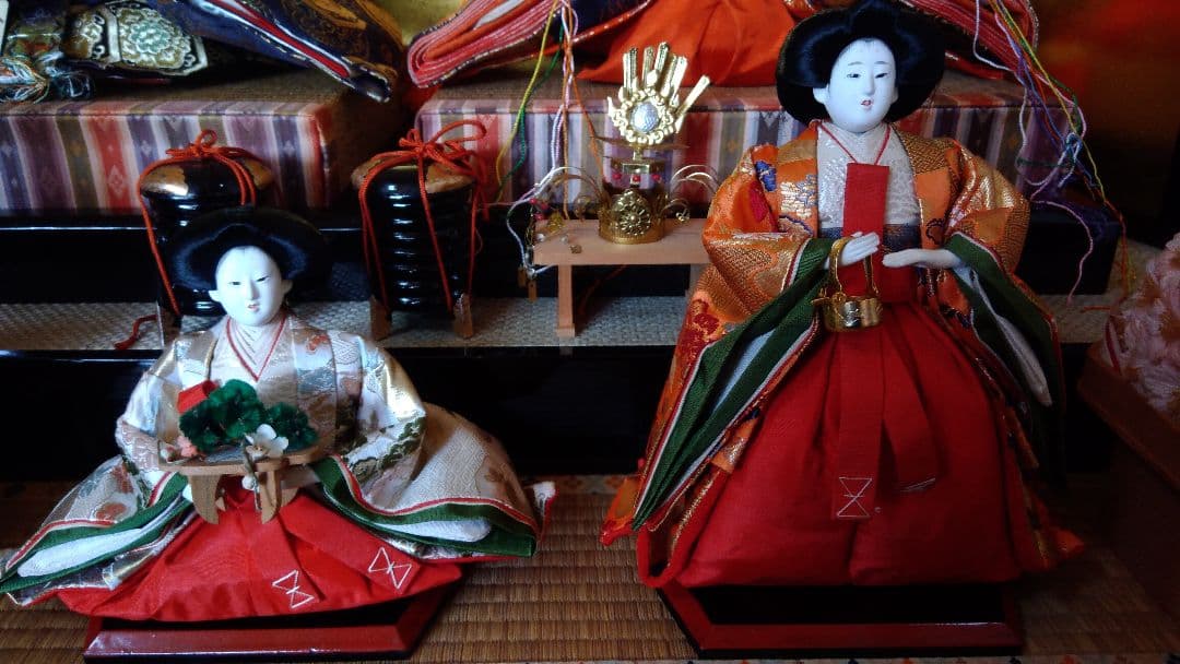 白鳳雛 愛宝作　雛人形二段飾　高月付き NCNR【岐阜県 手渡し交渉可】