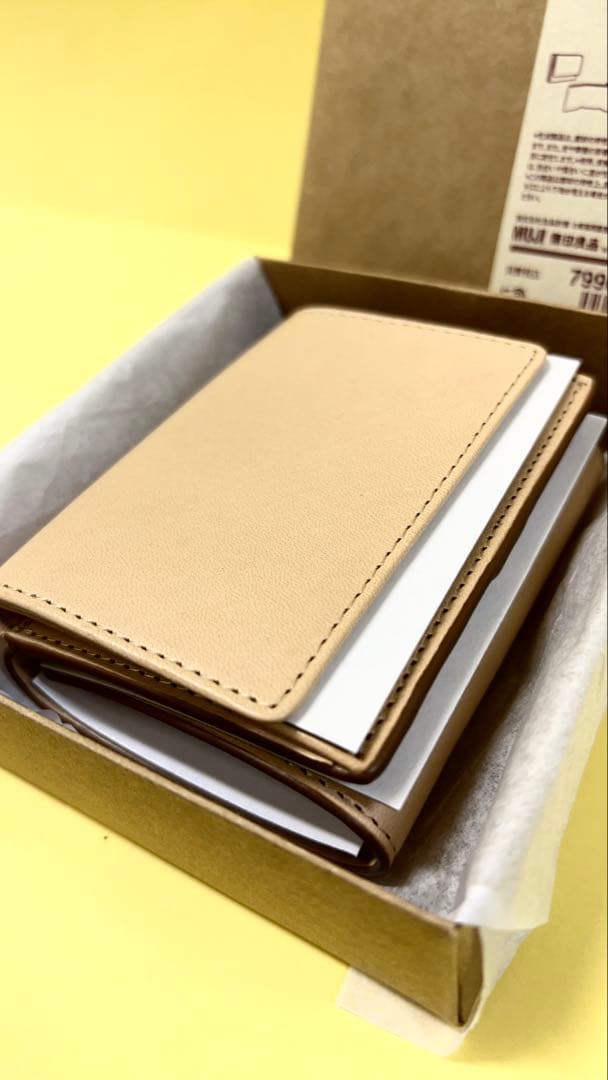 新品★無印良品★イタリア産ヌメ革　三つ折り財布 ★★