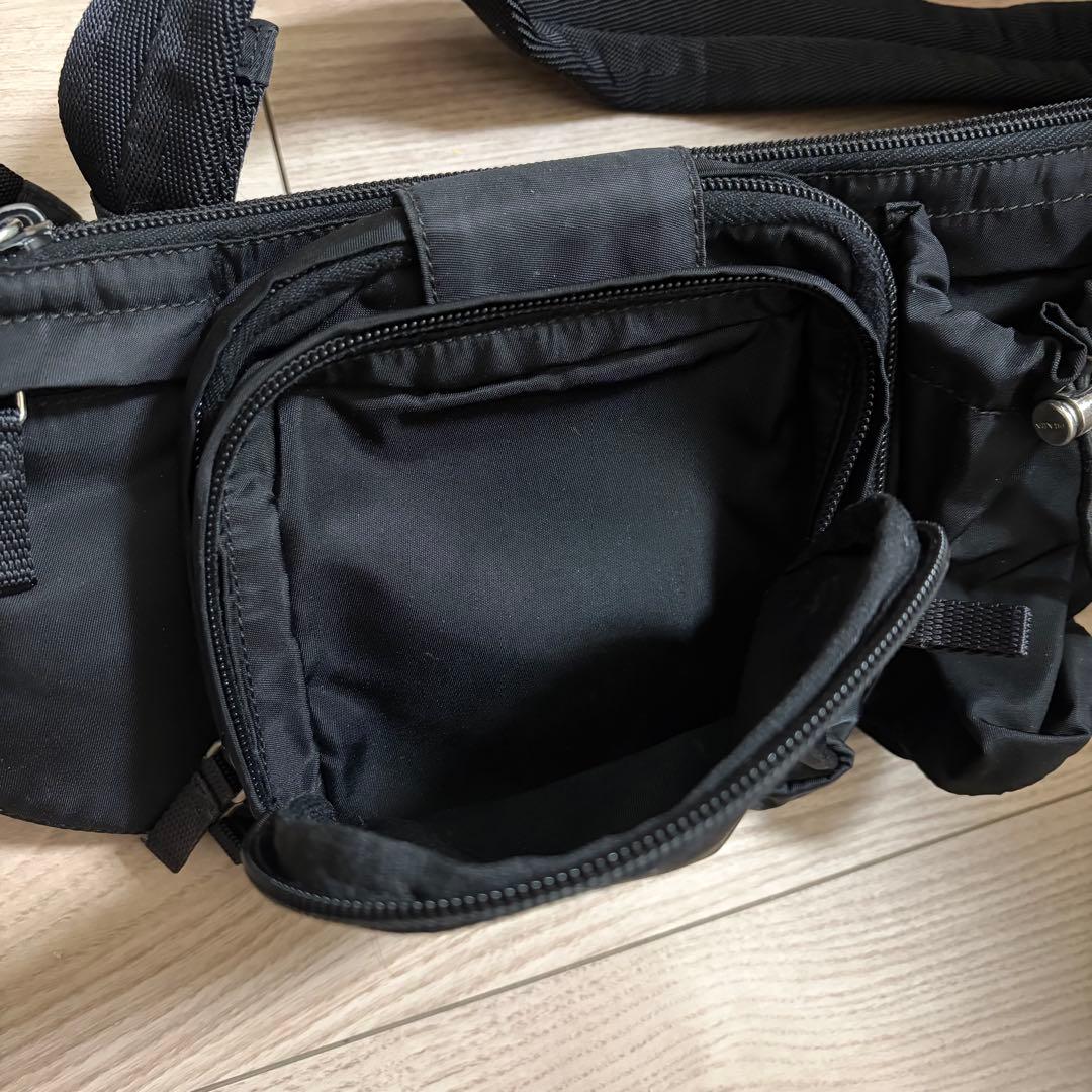 PRADA ブラック ナイロン ボディバッグ ウエストポーチ プラダ