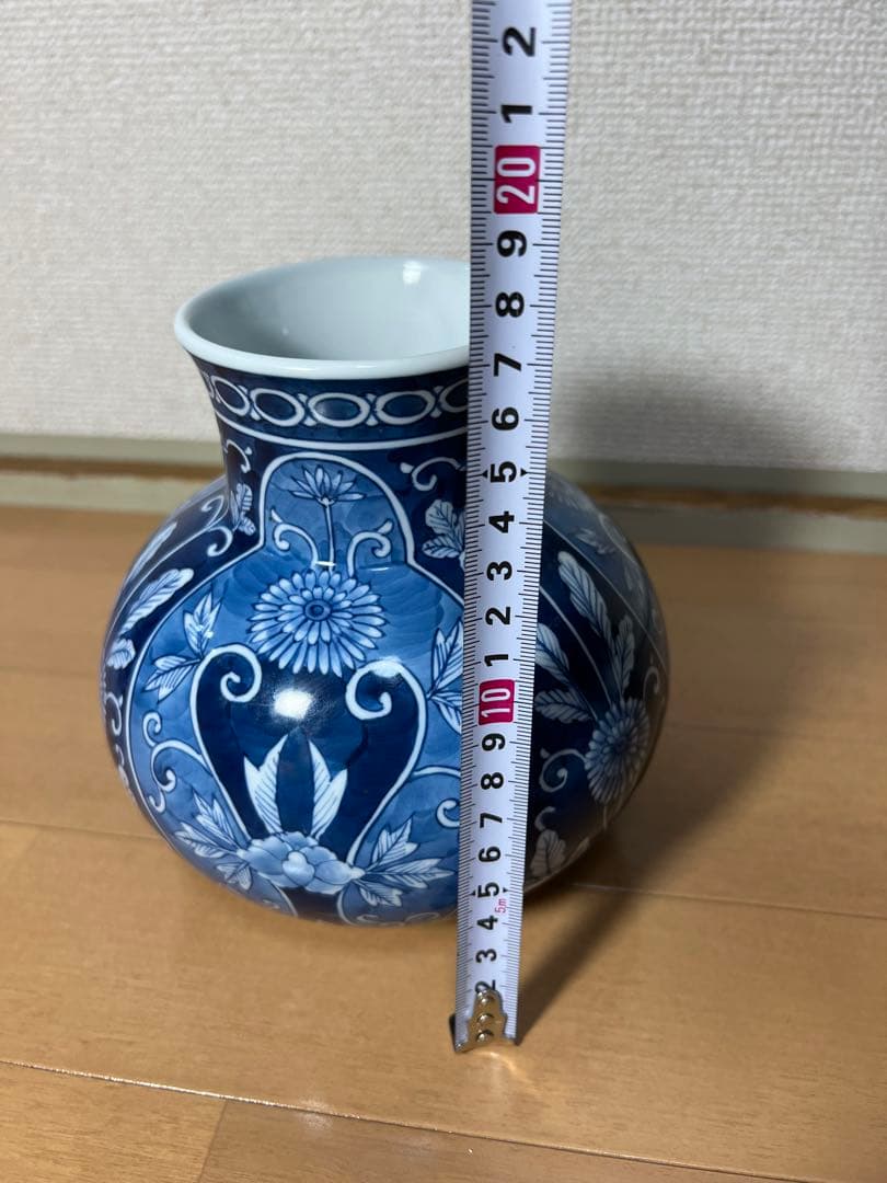 311 源右衛門　古伊万里の伝統　舘林源右衛門作　菊絵　花瓶