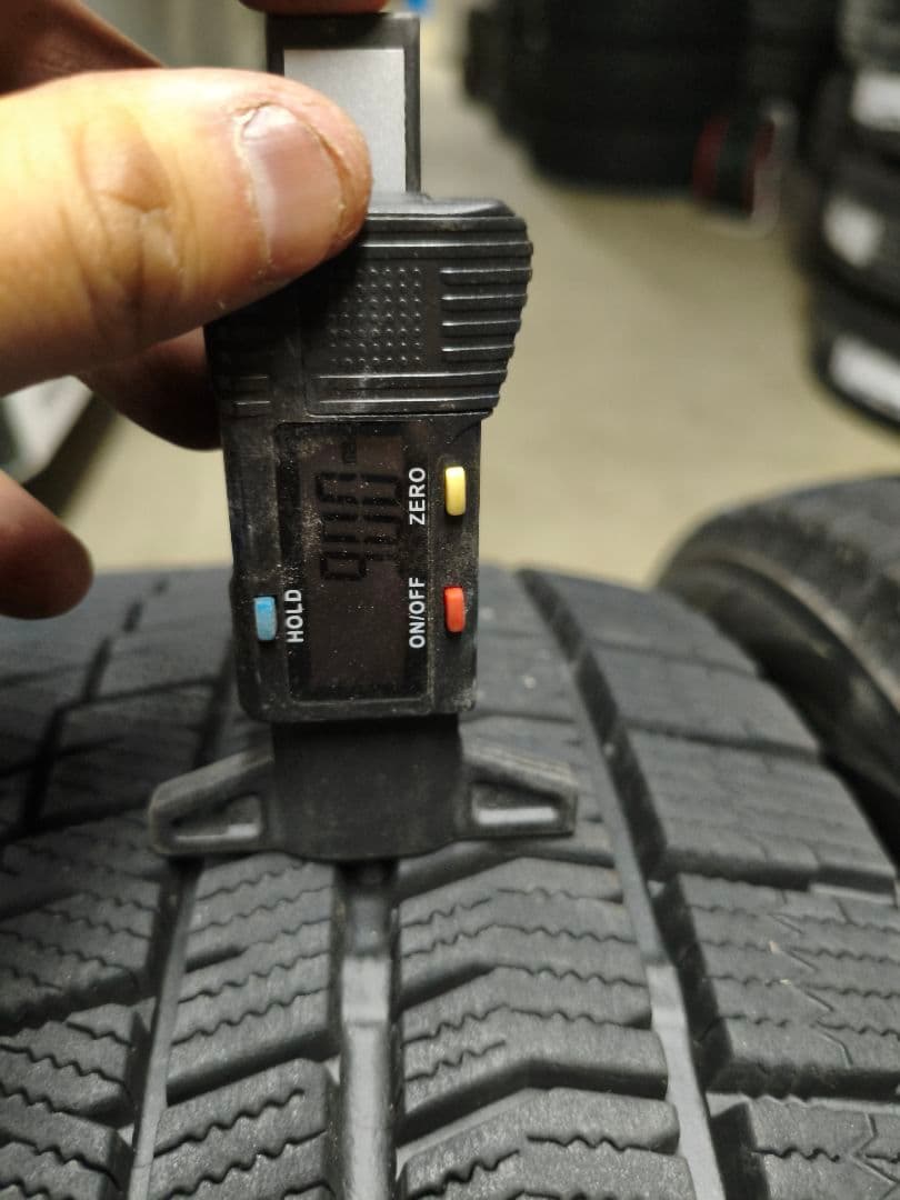 245/45R17 BRIDGESTONE BLIZZAK VRX2 4本