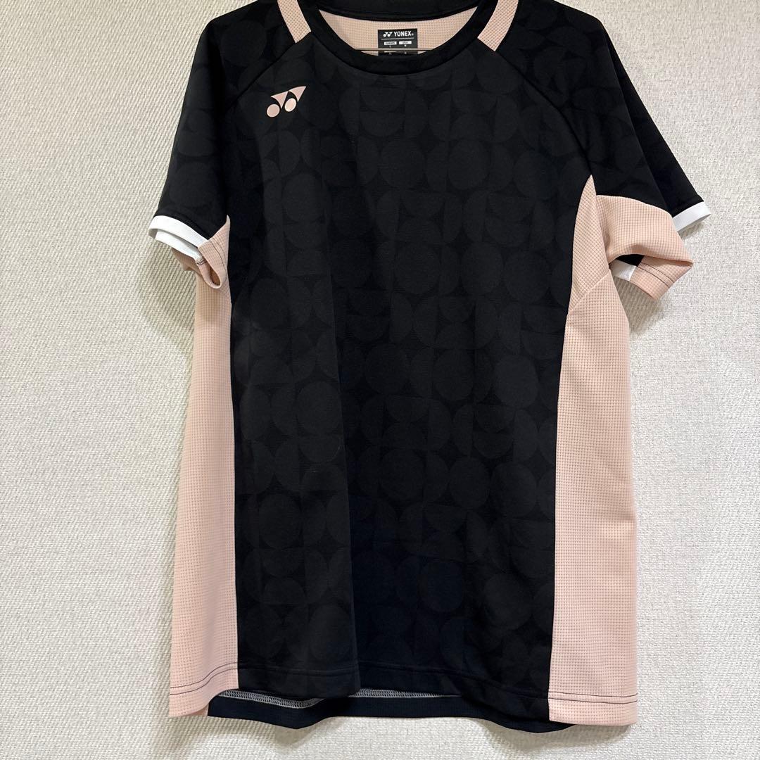 YONEX ラグランスリーブ Tシャツ JP O ブラック/ベージュ